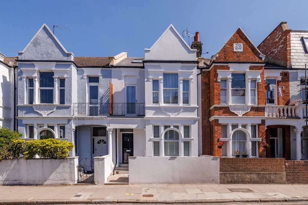 Property photo 1 of 7