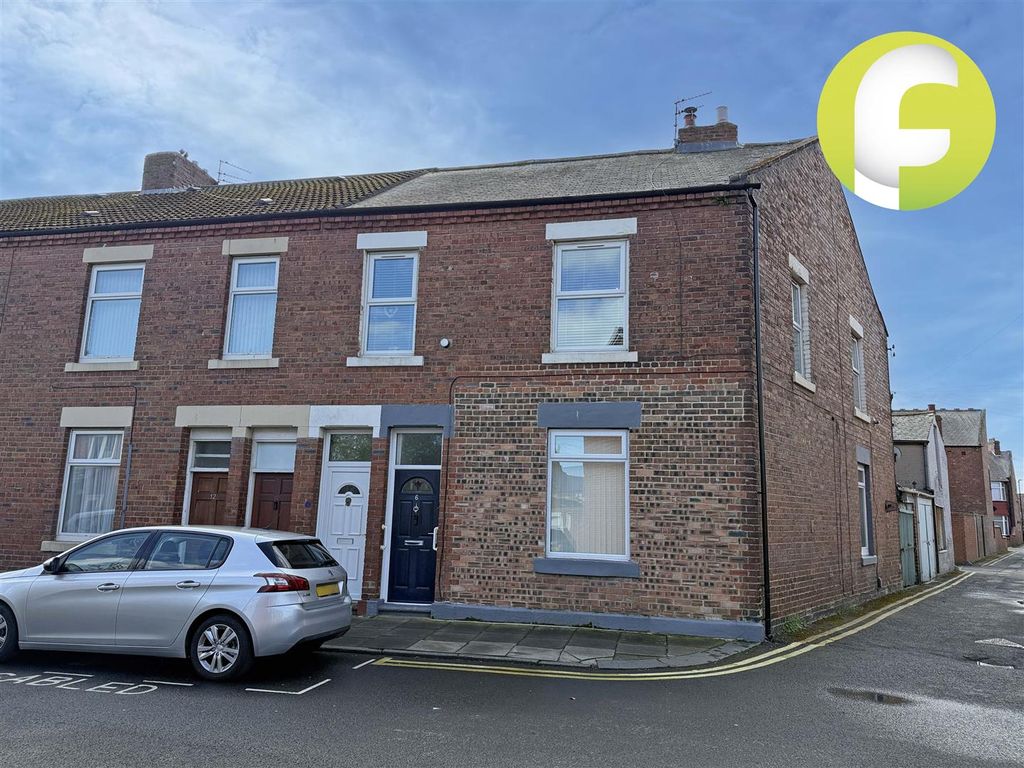 Property photo 1 of 13 Front 2.Jpg