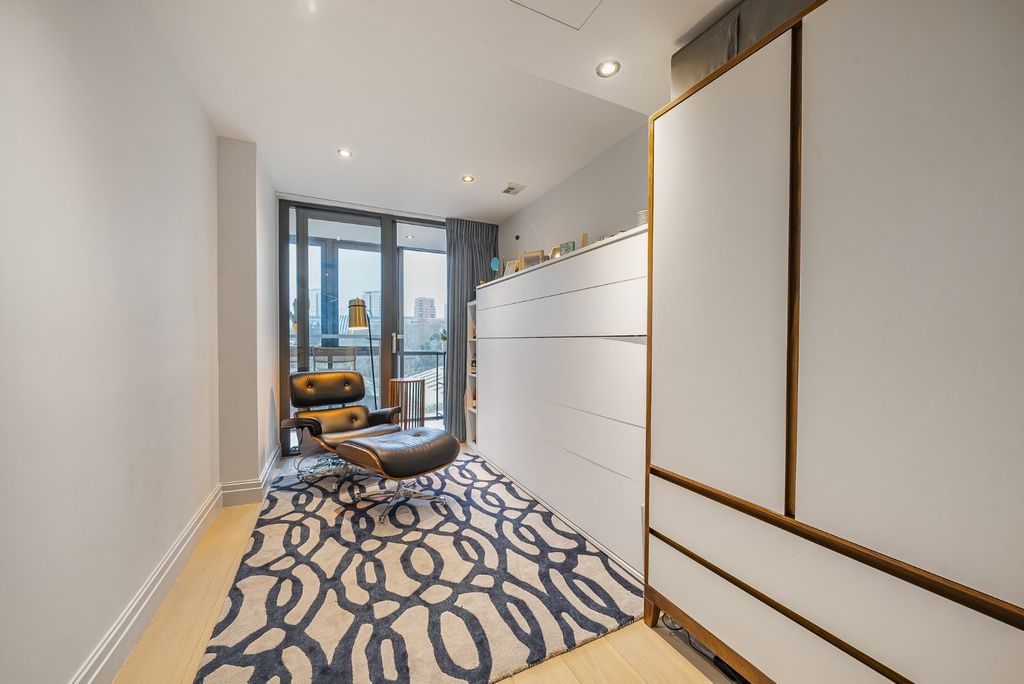 Property photo 3 of 18 Picture No. 21