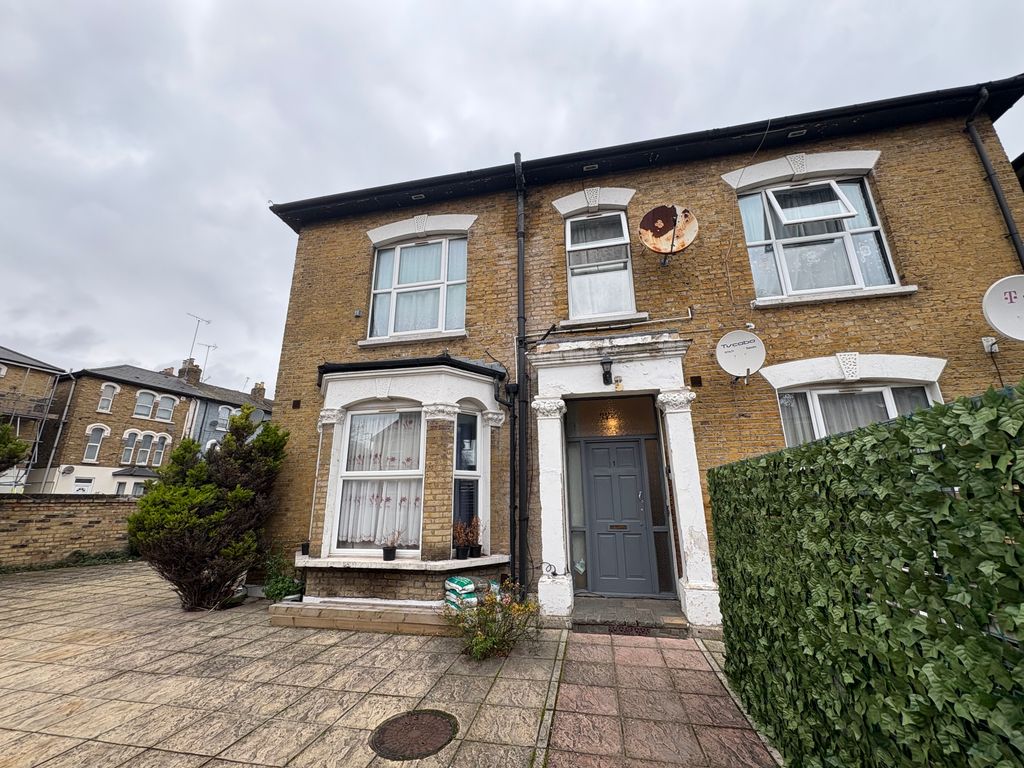 Property photo 1 of 7 Img_0215