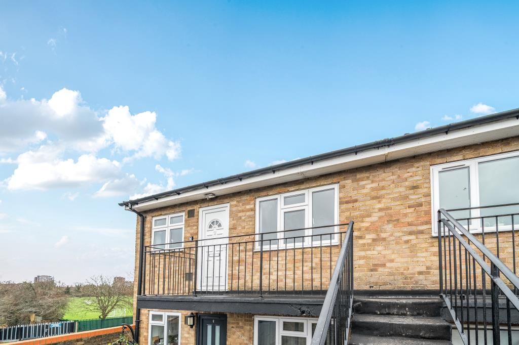 Property photo 1 of 11 External View