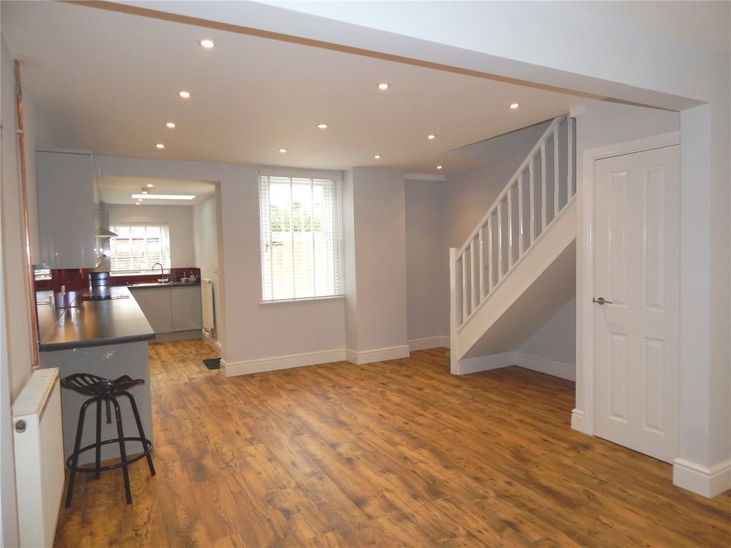 Property photo 2 of 18 Open Plan Living