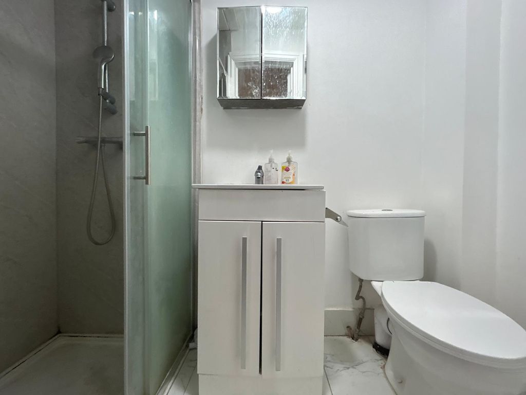 Property photo 3 of 7 Gallery