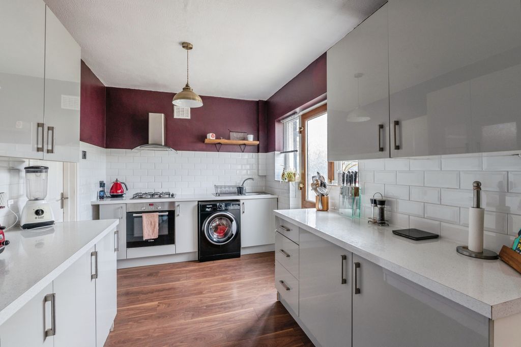 Property photo 2 of 19 Kitchen/Diner