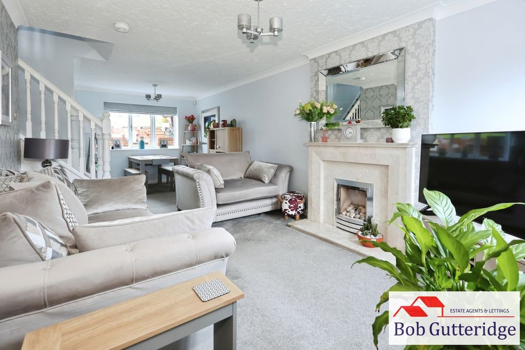 Property photo 2 of 37 Through Lounge / Dining Room