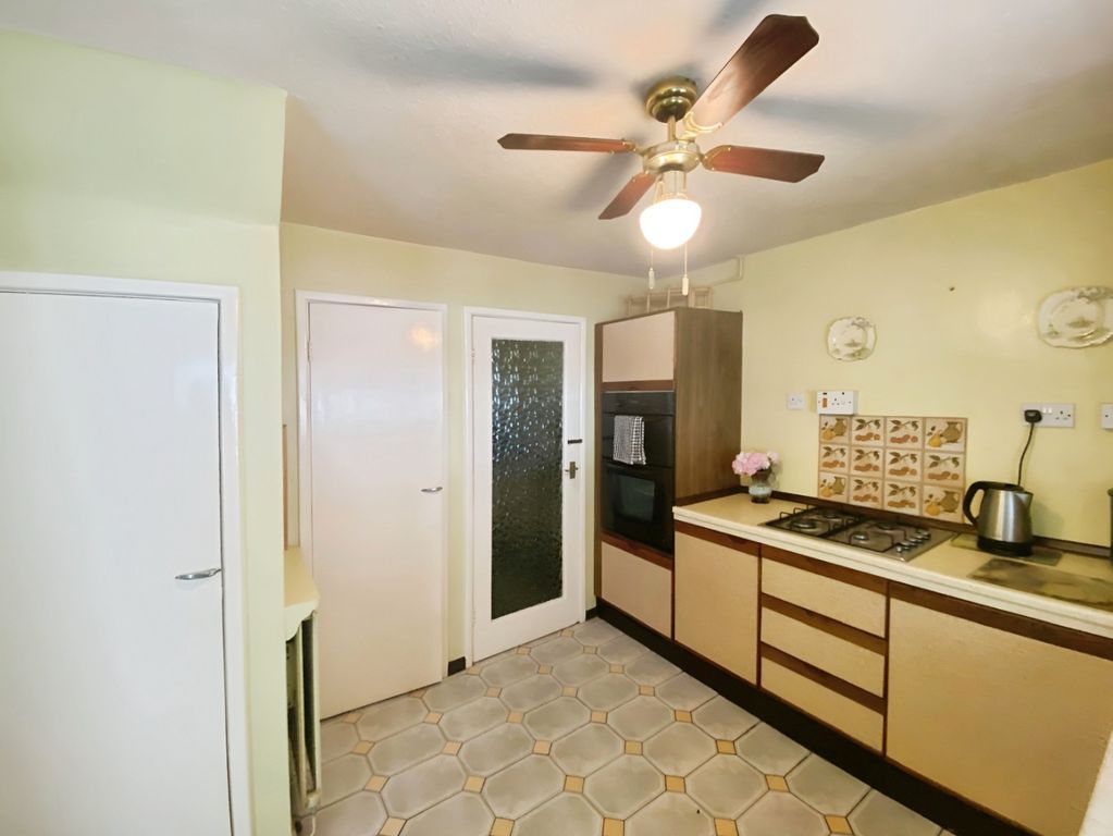 Property photo 3 of 17 2218143