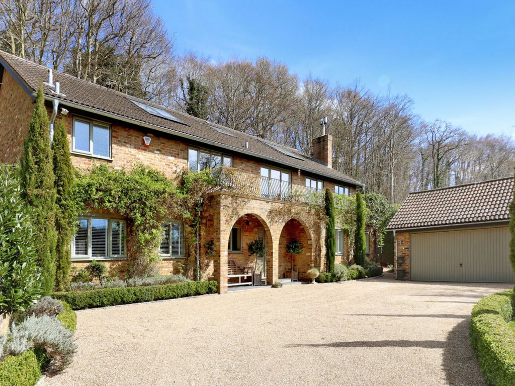 Property photo 1 of 23