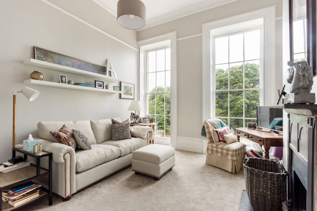 Property photo 3 of 9