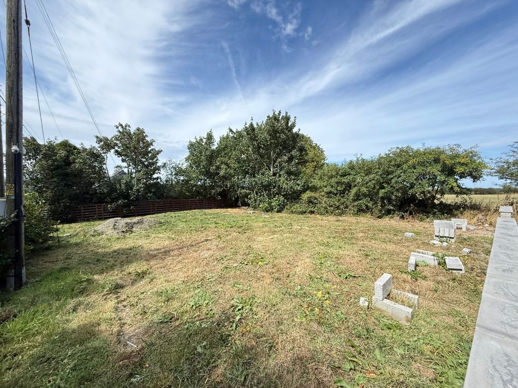 Property photo 3 of 34