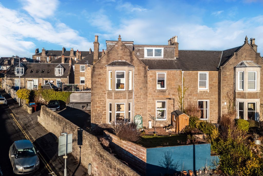 Property photo 1 of 19 Primary Property Image