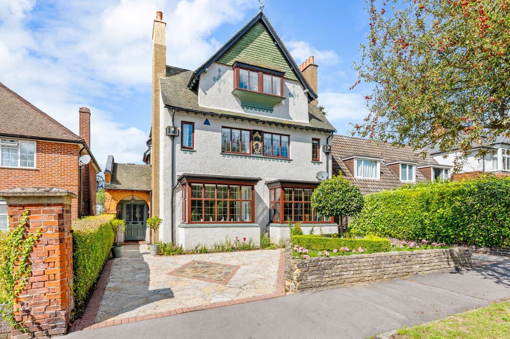 Property photo 1 of 36