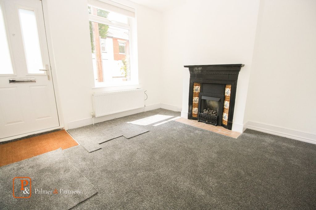 Property photo 3 of 19 Reception Room