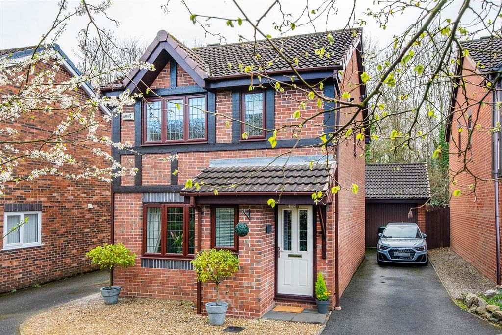 Property photo 1 of 24 Front External