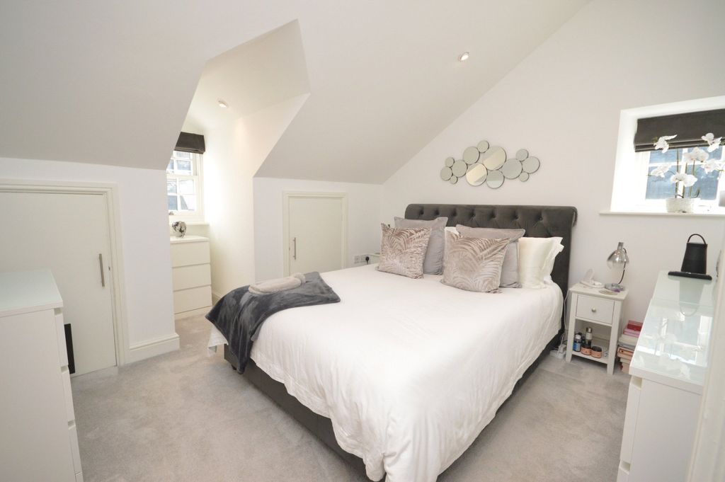 Property photo 3 of 12 Picture No. 23