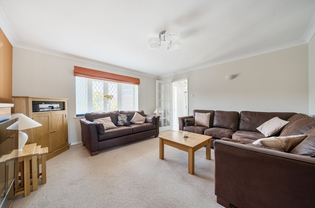 Property photo 3 of 26 1306707-13-6849A743dc287