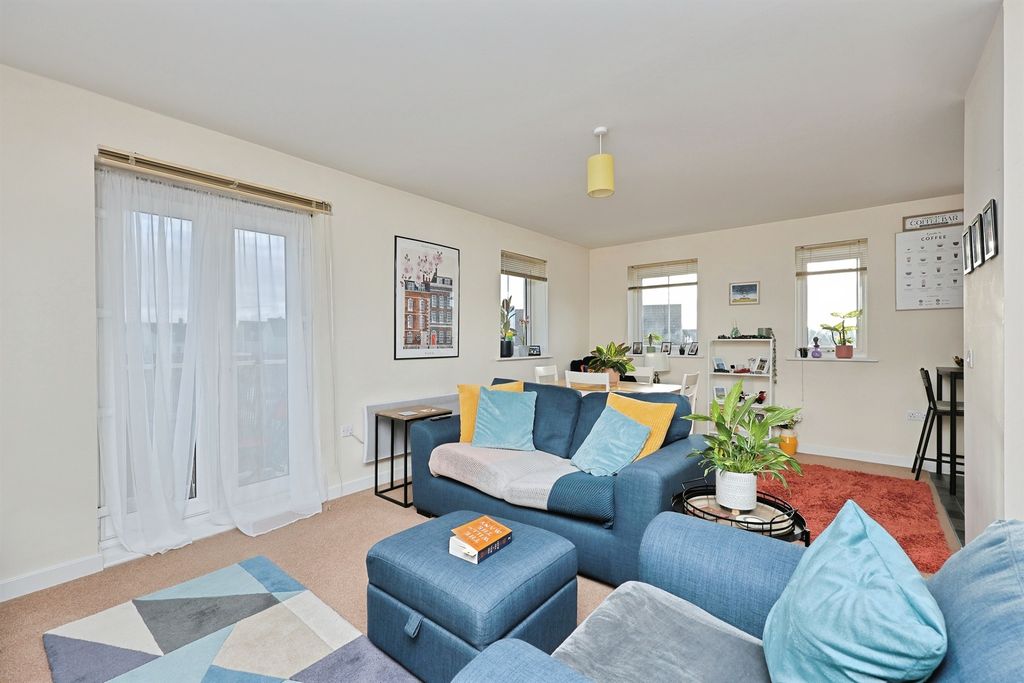 Property photo 2 of 30 Cheena Court