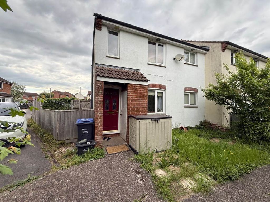 Property photo 1 of 7 External