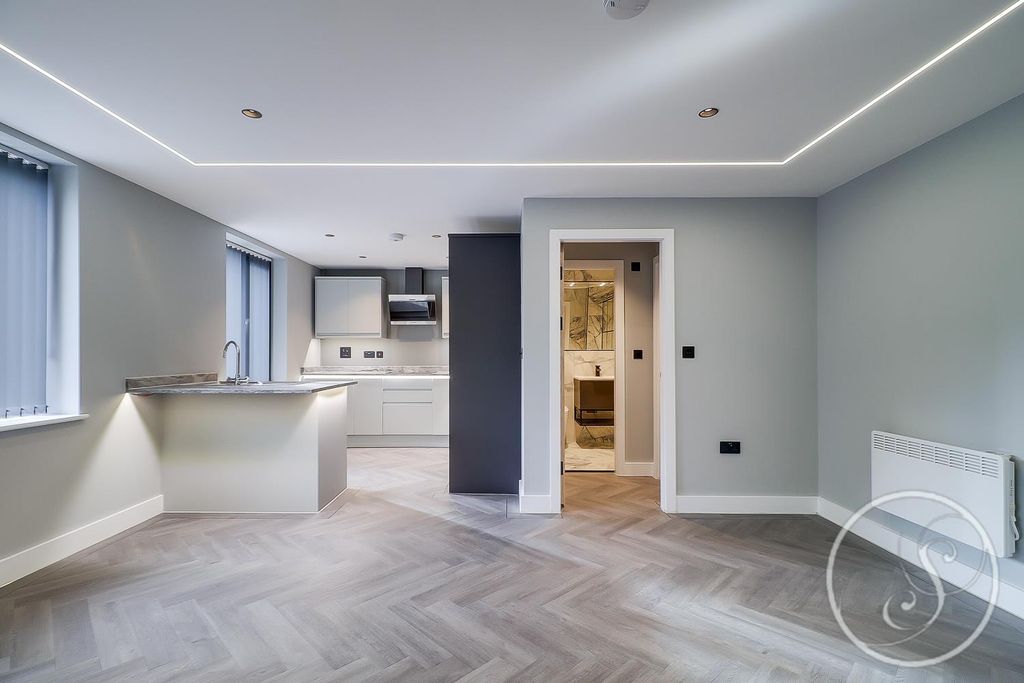 Property photo 3 of 26 Img_5675-Img_5677.Jpg