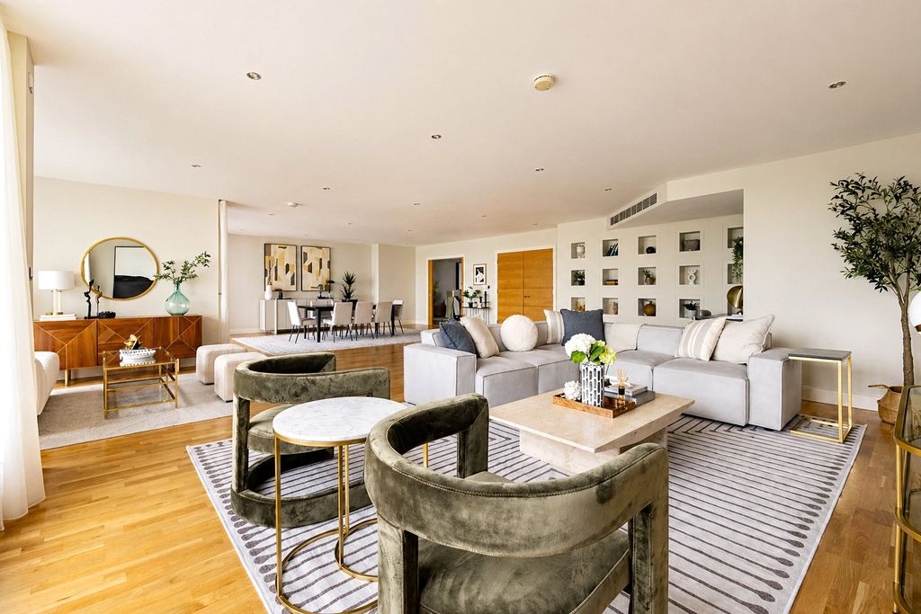 Property photo 2 of 9 Reception Room