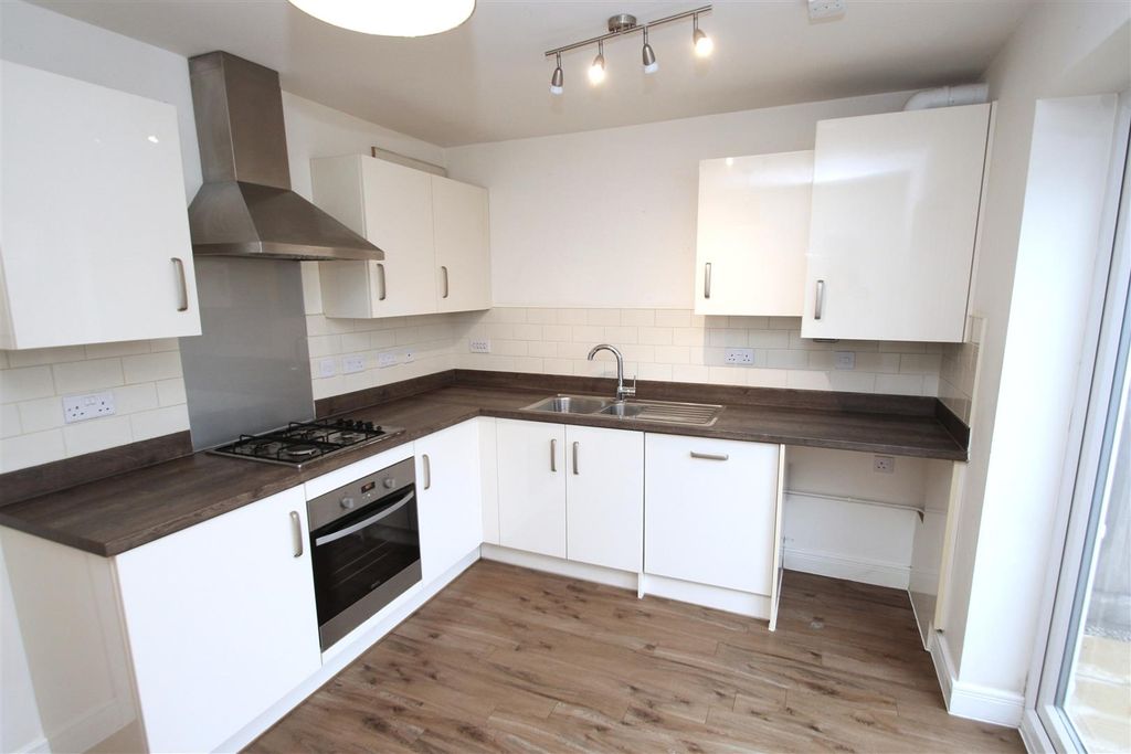 Property photo 3 of 10 Img_0891.Jpg