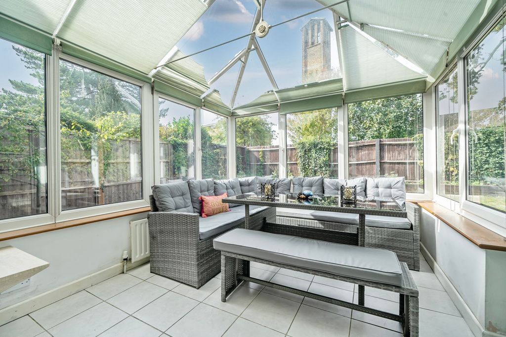 Property photo 3 of 14 Conservatory