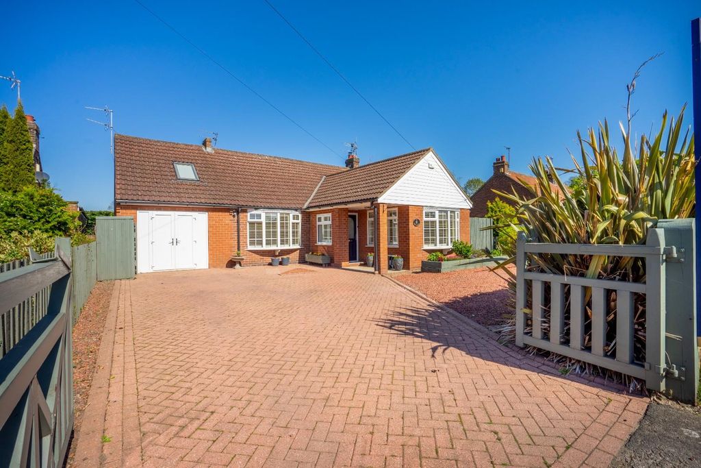 Property photo 1 of 37 49tv-10.Jpg