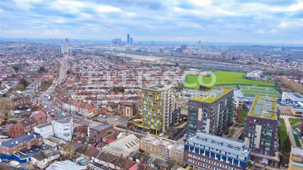 Property photo 1 of 10 Picture No. 22