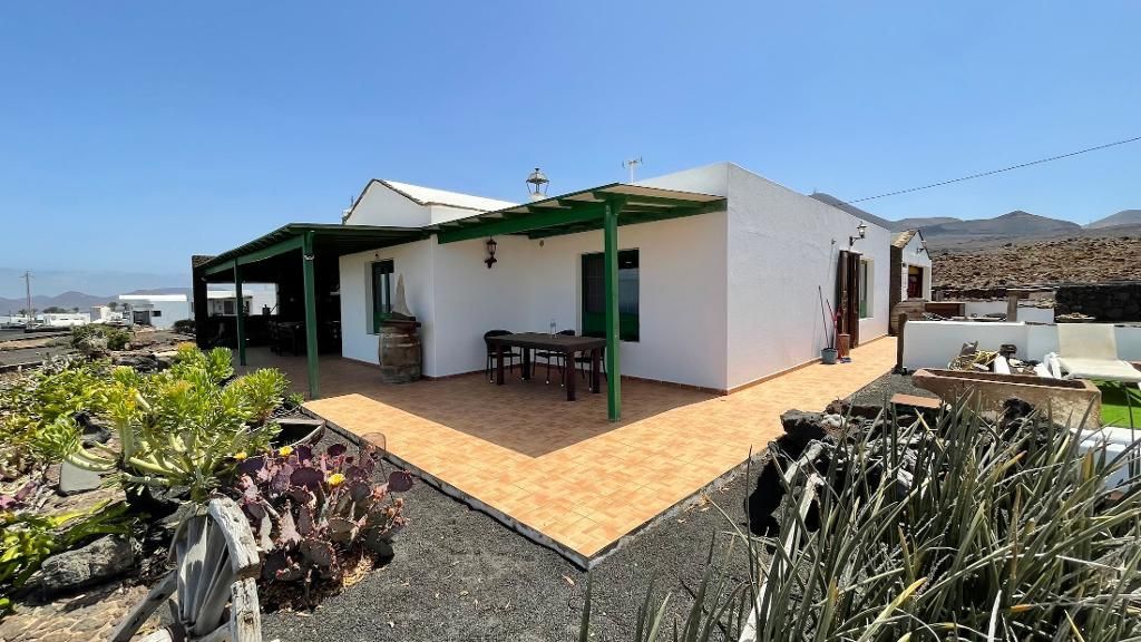 Property photo 3 of 14 <Caption/>