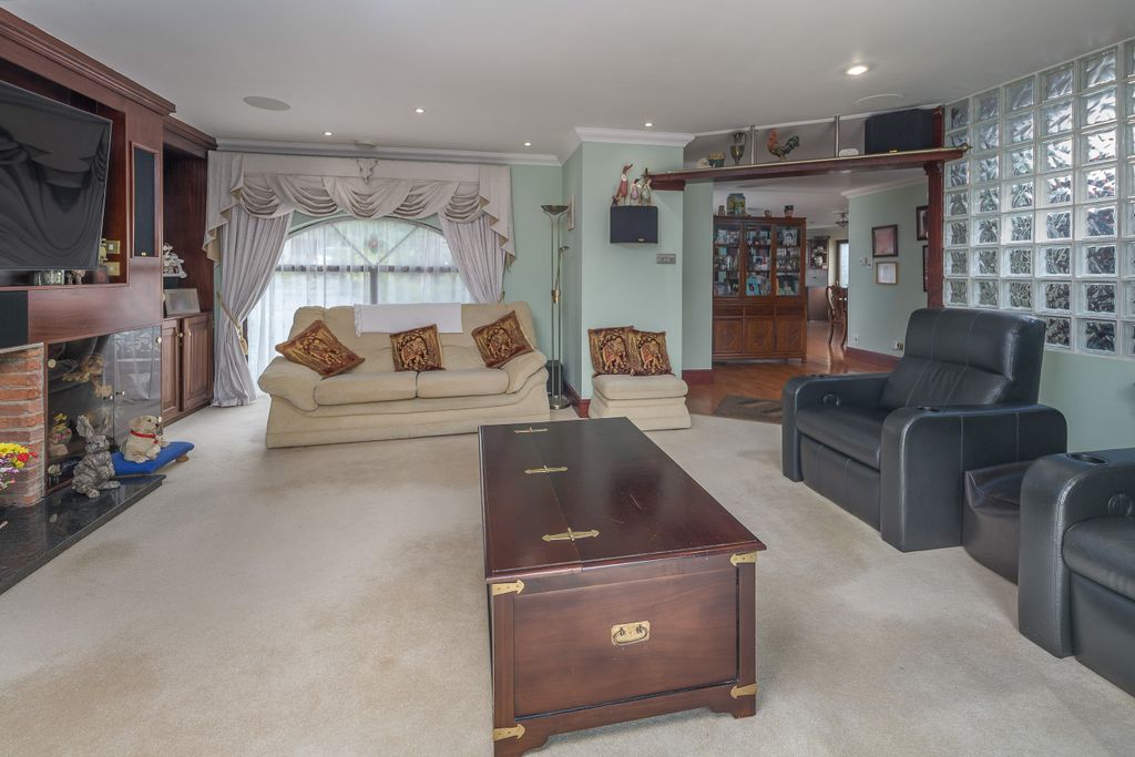 Property photo 2 of 32 Photo 2