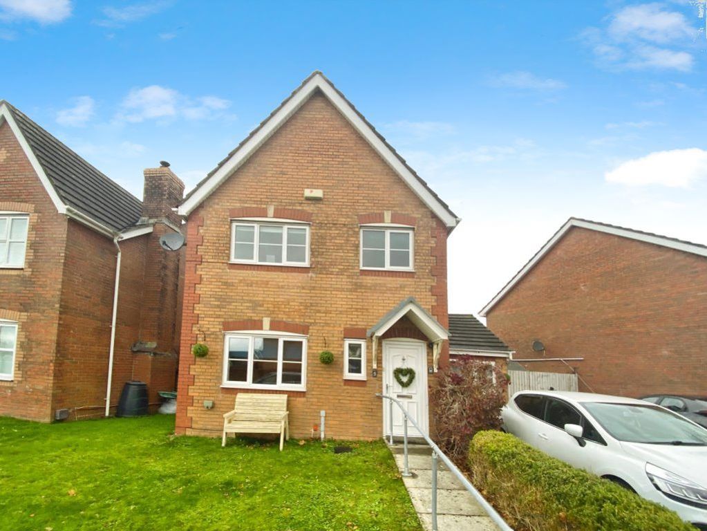 Property photo 1 of 11