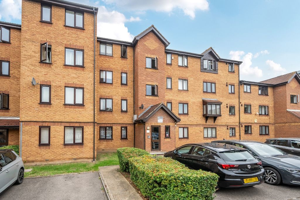 Property photo 1 of 9 3249690
