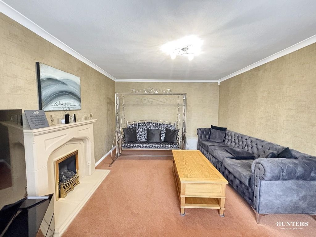 Additional image 4 of 4 bed detached house for saleHenley Avenue, Dewsbury WF12