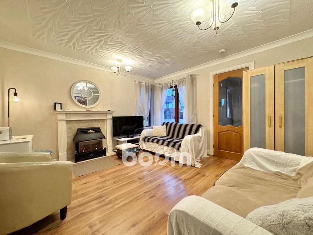 Property photo 2 of 26 Img_4946