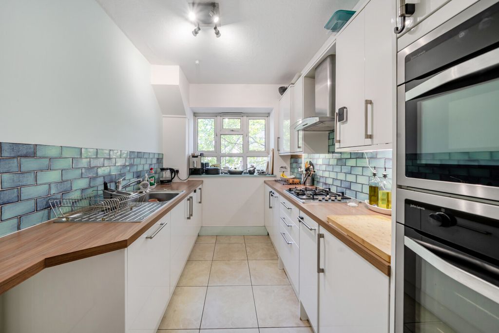 Property photo 2 of 15 1451874-18-69F1E7...