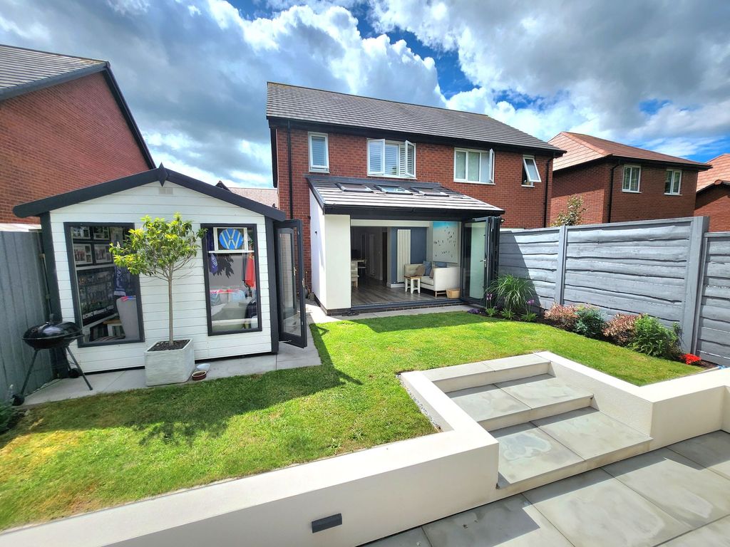 Property photo 2 of 17