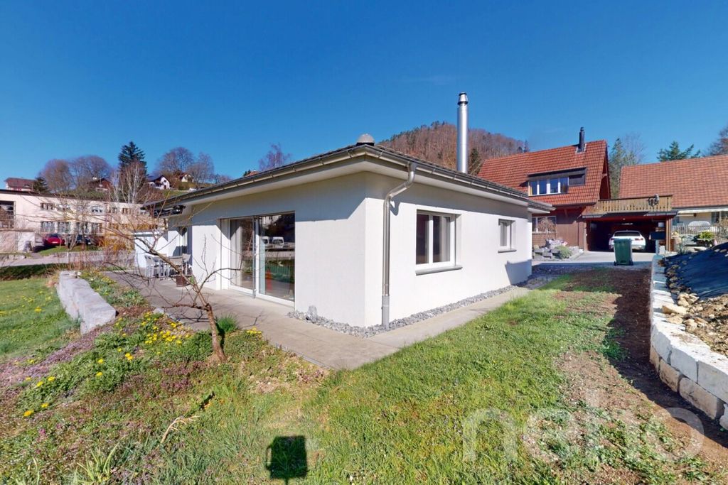 Property photo 3 of 13