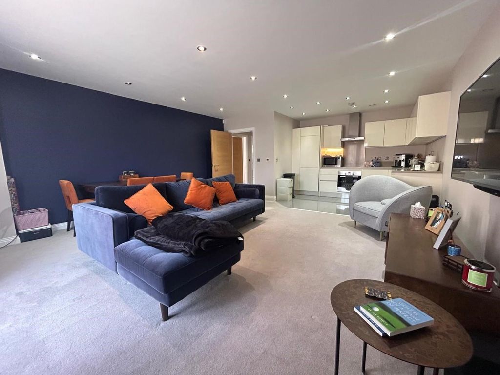 Property photo 1 of 12 G.Jpg