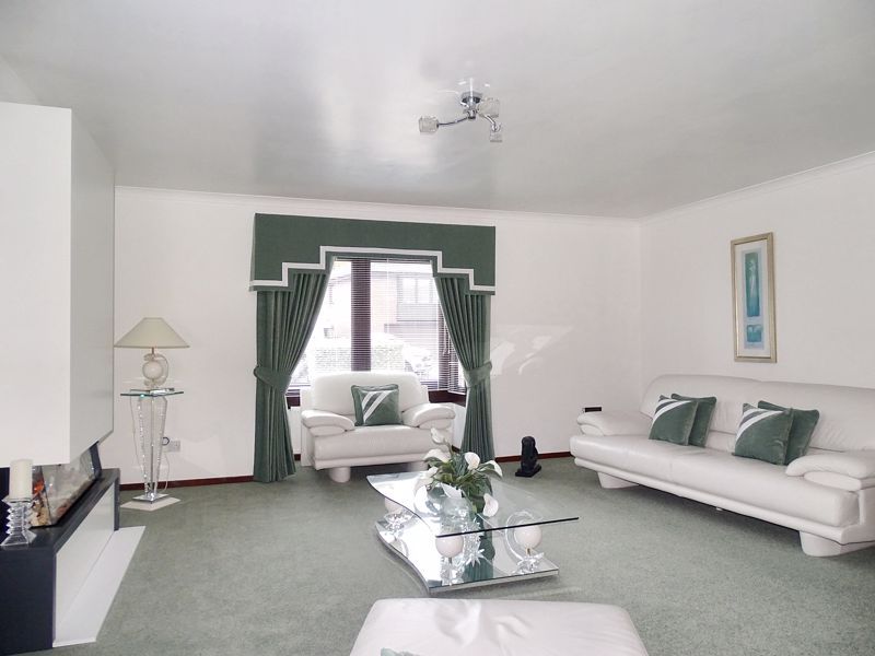 Property photo 2 of 38 Photo 16