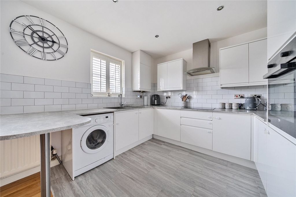 Property photo 1 of 10 Picture No. 04