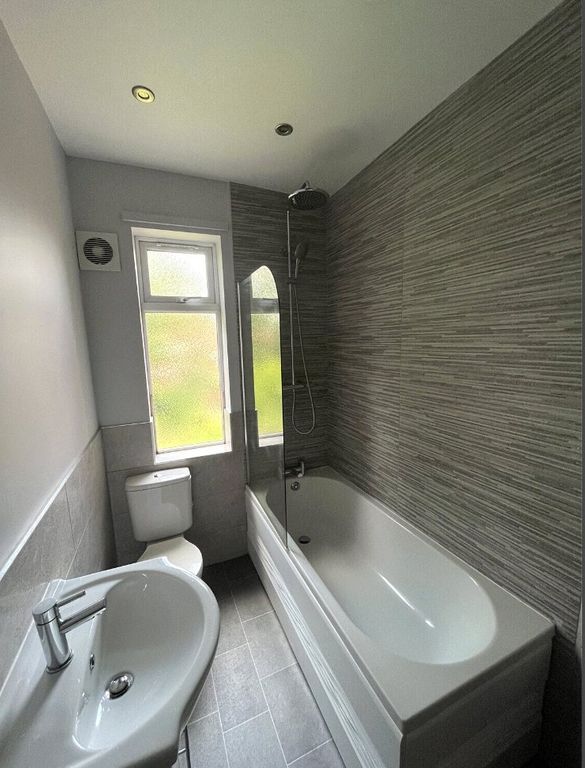 Property photo 3 of 7 Picture No. 18
