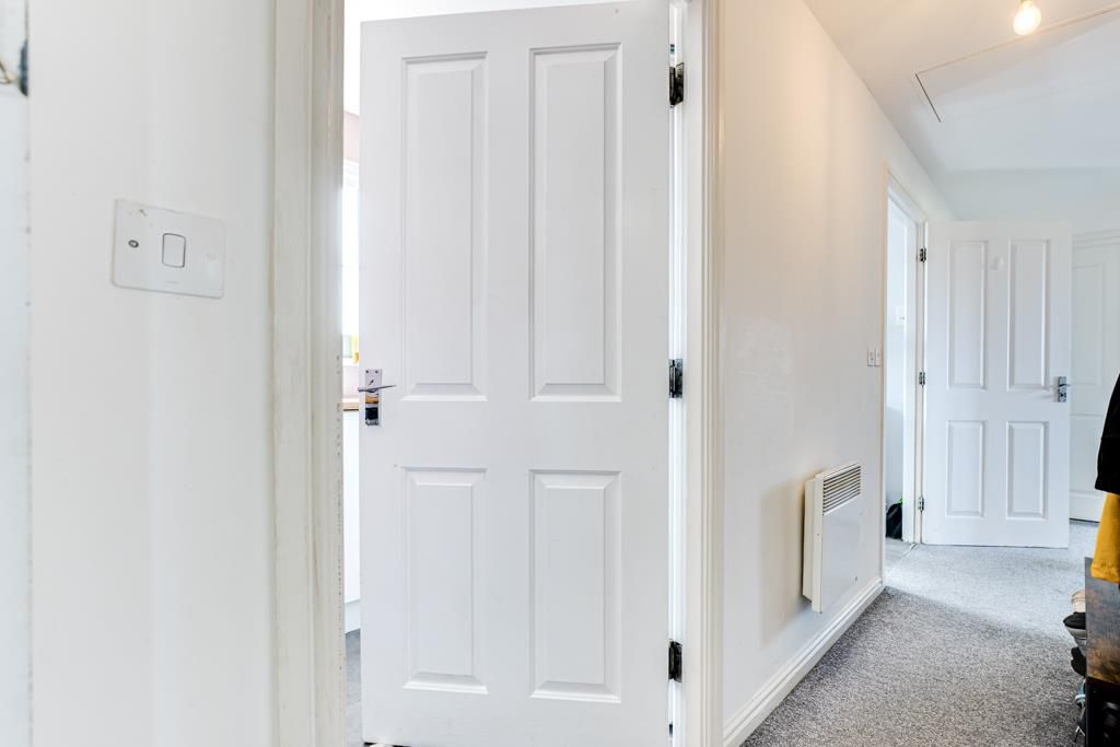 Property photo 2 of 18 29 Robin Road, Corby-7.Jpg