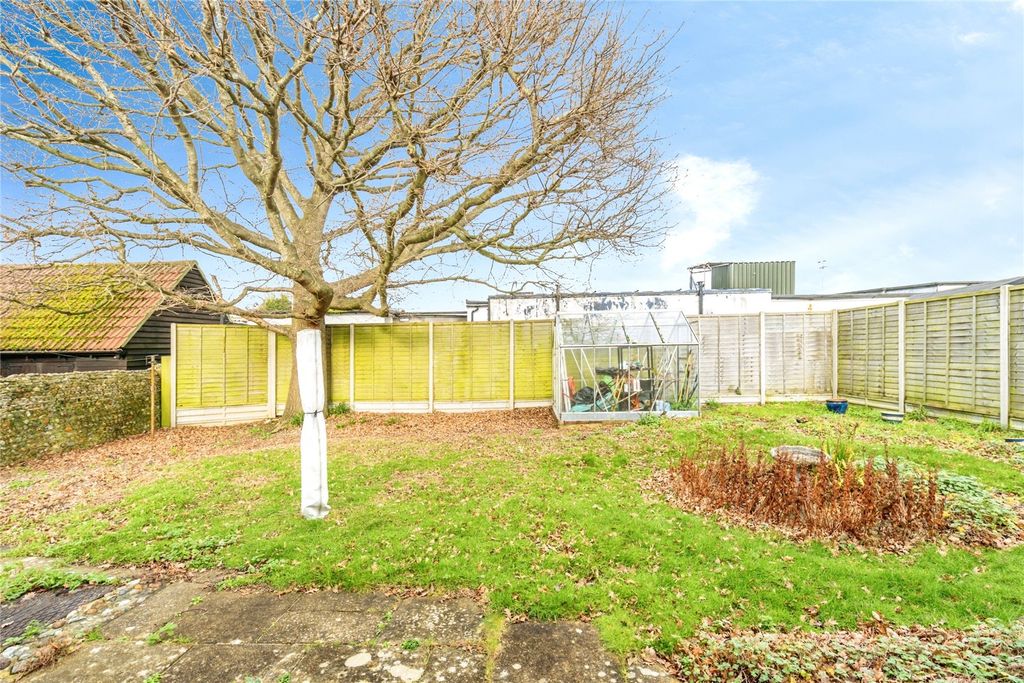 Property photo 3 of 19 Picture No. 24