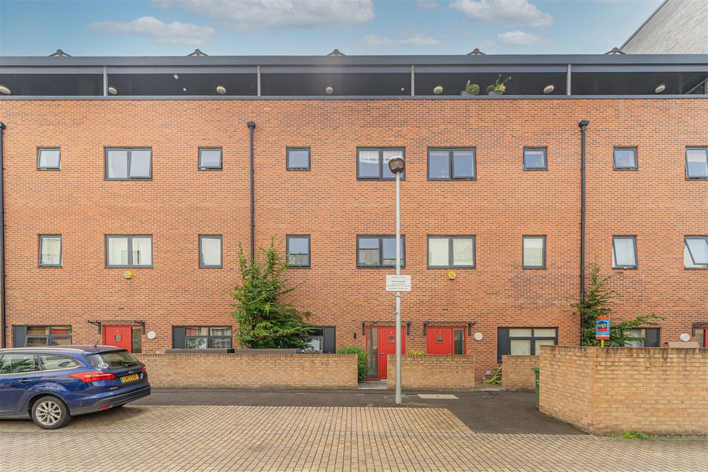 Property photo 1 of 17 Front.Jpg