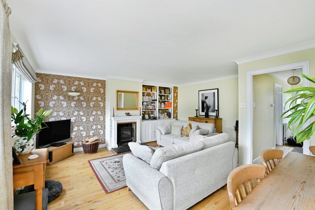 Property photo 3 of 17 Pbox-Img.Jpg