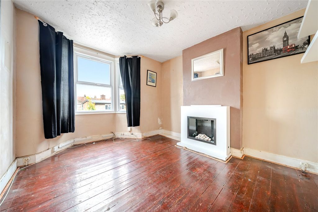 Property photo 2 of 17 Picture No. 22