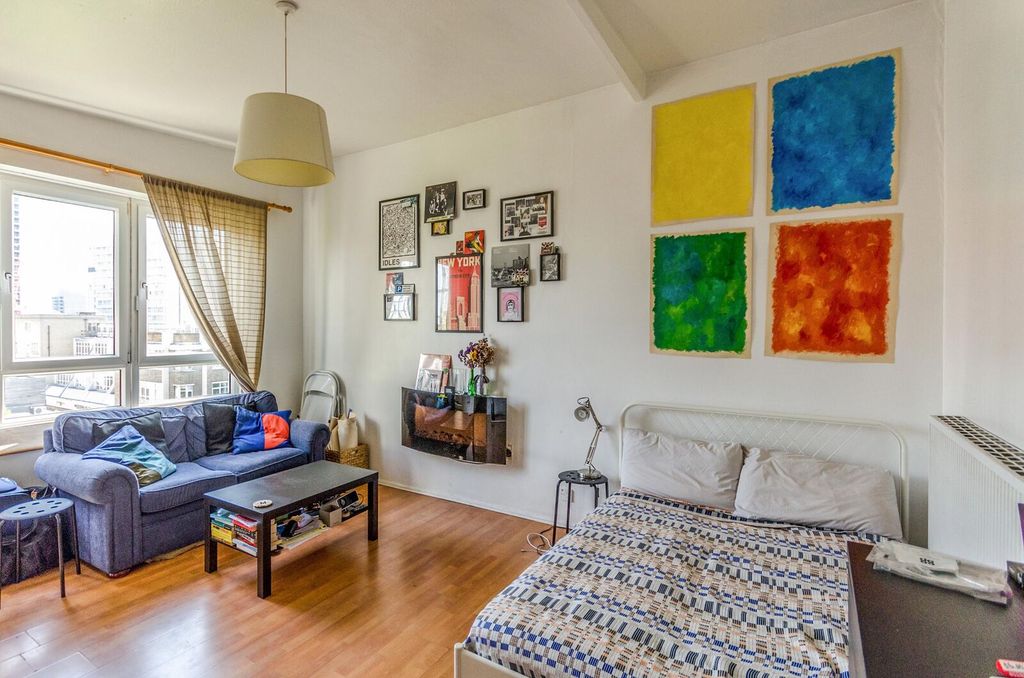 Property photo 1 of 8
