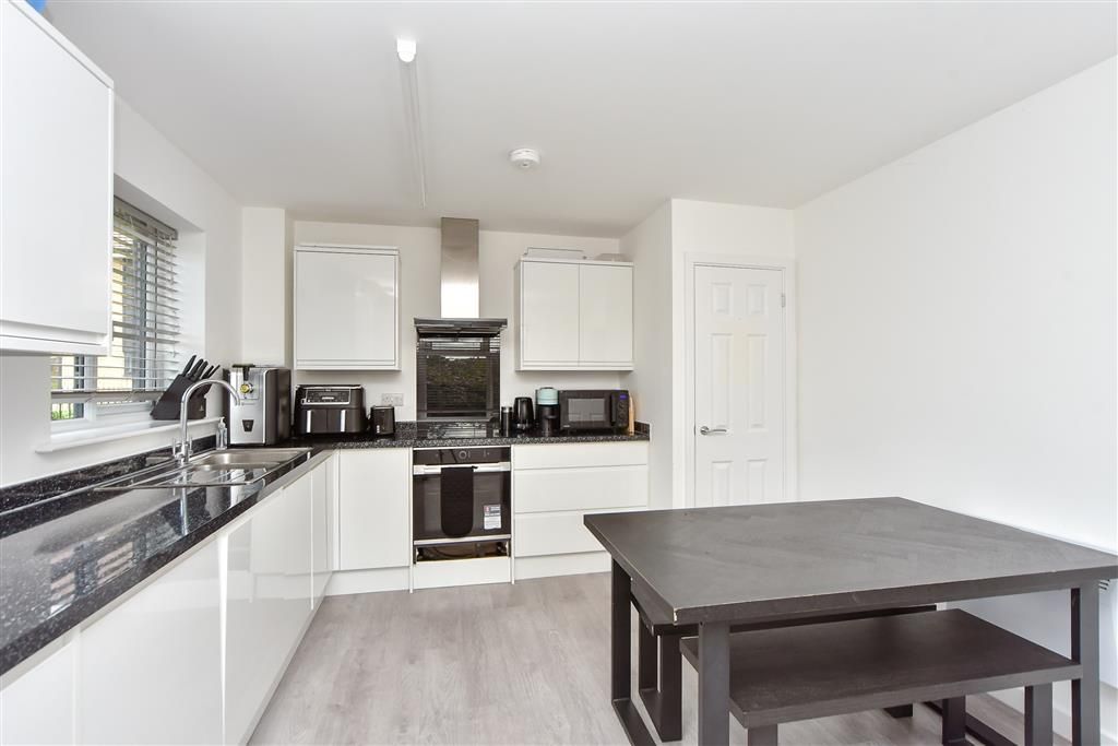 Property photo 1 of 10 Kitchen/Diner