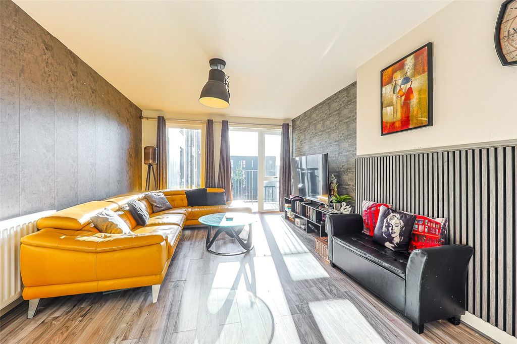 Property photo 2 of 13 Picture No. 14