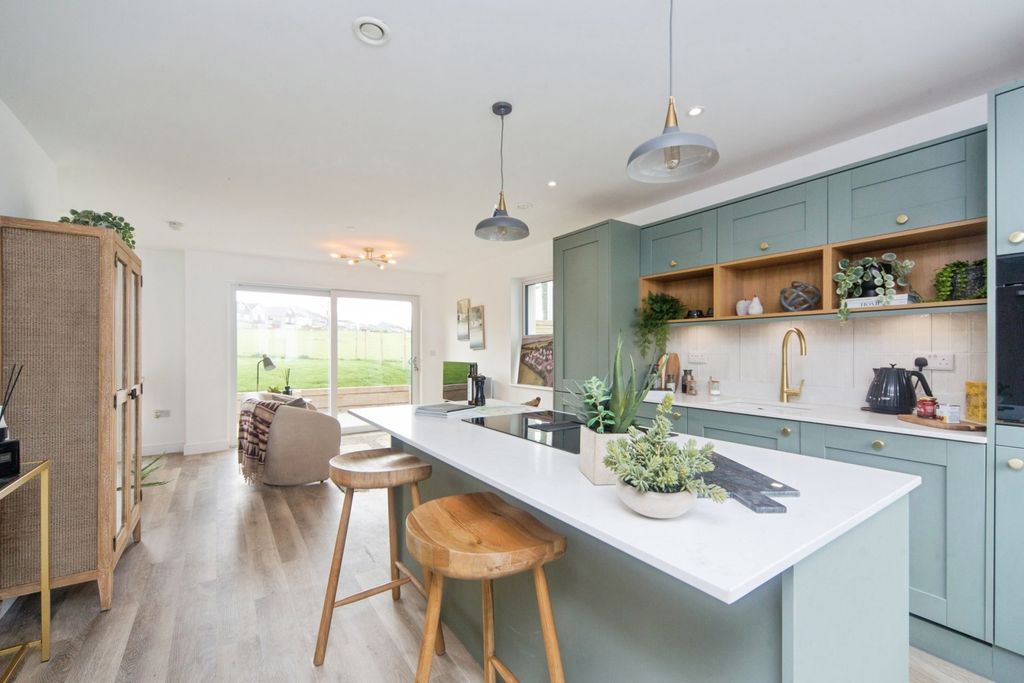 Property photo 3 of 29 Pbox-Img.Jpg