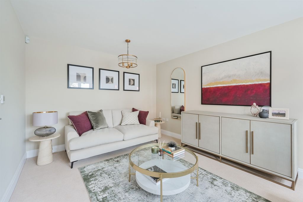 Property photo 2 of 10